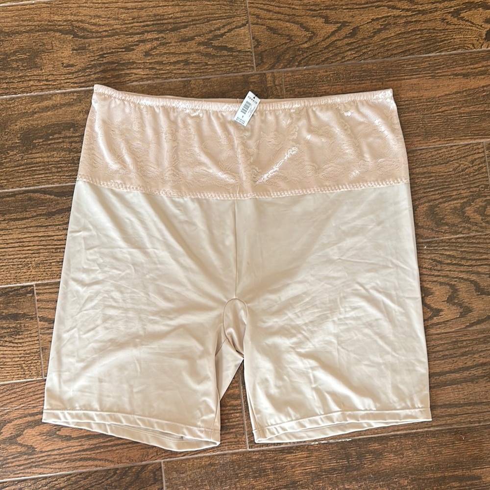 Beige Lace Trim: Intimates Lace Shaping